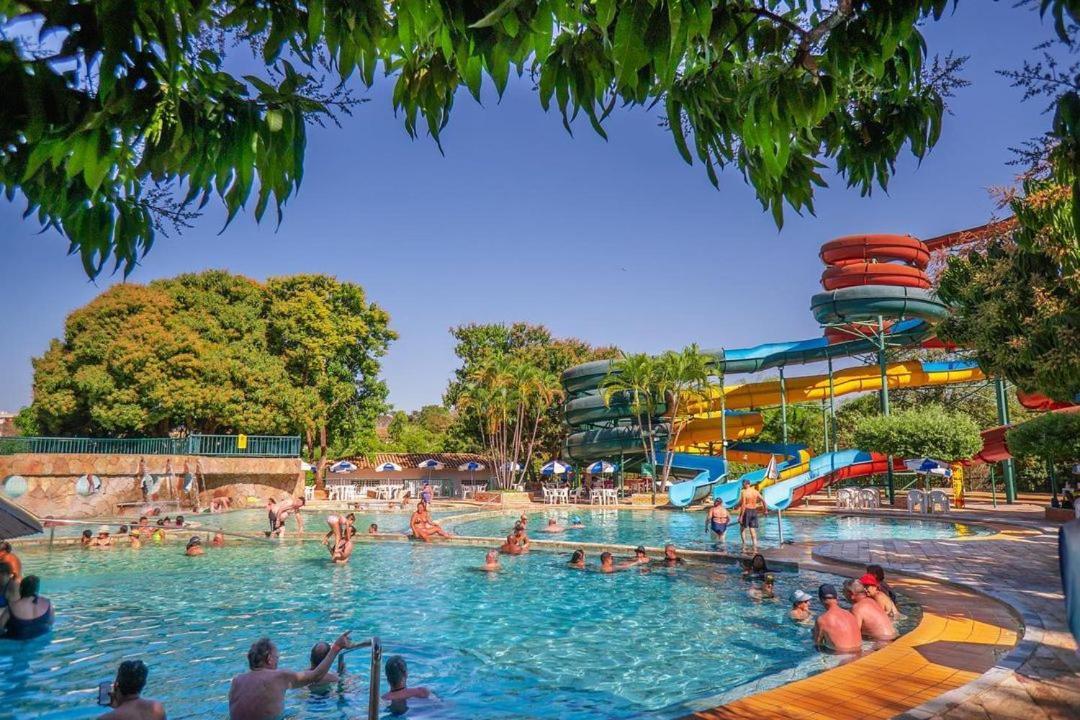 Hotel Spazzio Diroma Cafe Da Manha E Acesso Ao Acqua Park Caldas Novas Exteriör bild